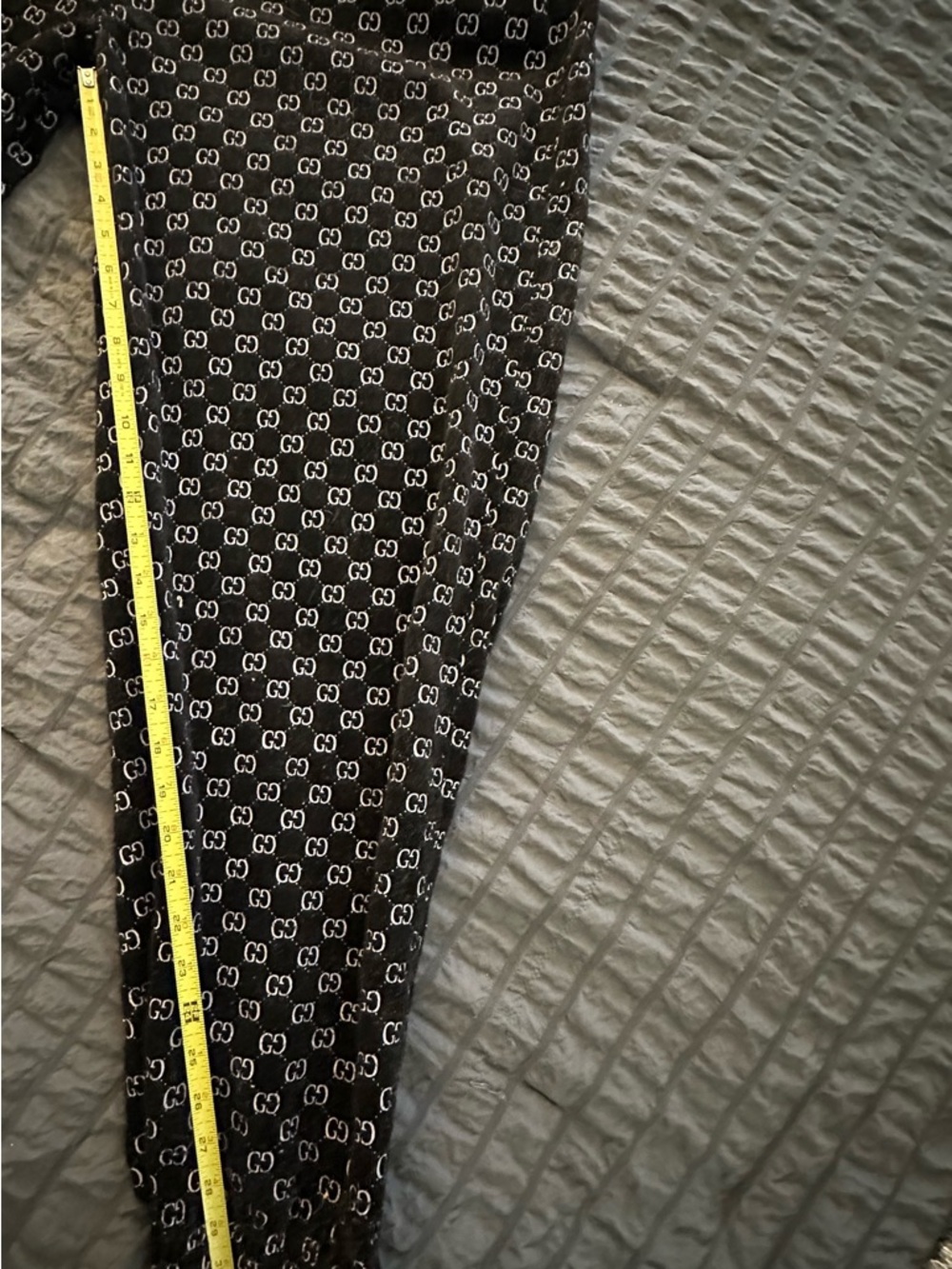 Gucci men’s sweat pants. - Picture 2 of 3